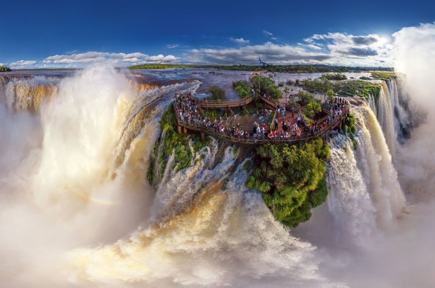 Самая красивая картинка природы в мире. Водопады Игуасу Аргентина Бразилия. Водопад Игуасу, граница Бразилия–Аргентина. Водопад гуси . Аргентина. Чудеса света водопад Игуасу.