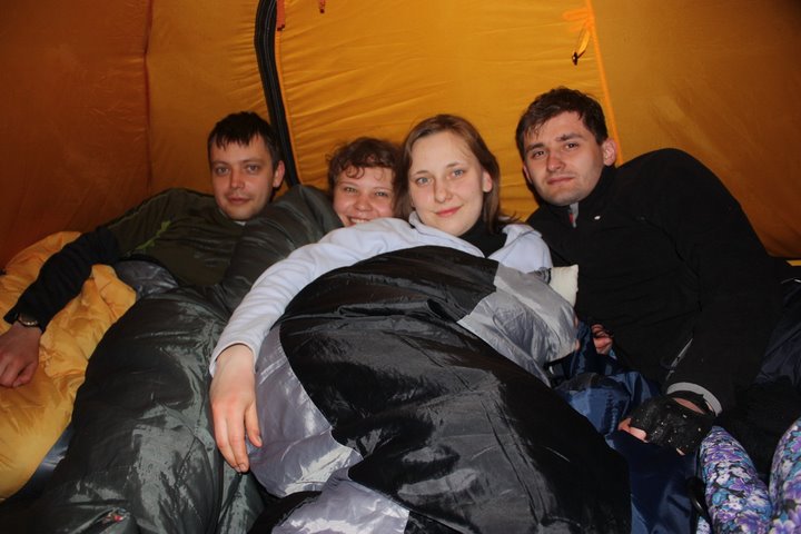 четверо в одной палатке не считая фотографа