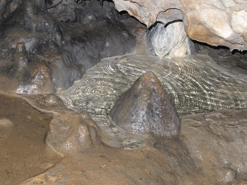 пещерная водица