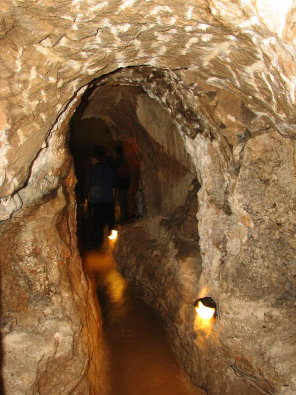 в пещере Эмине-Баир