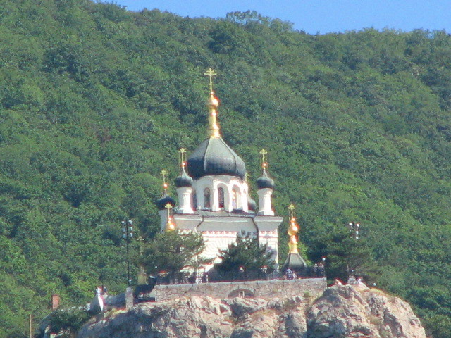 Церковь над Форосом