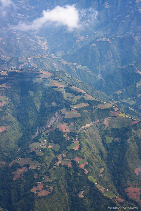 холмы Непала (от 2 до 3 км в высоту)