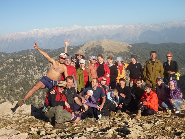 наша группа во время подъема на гору Тахталы в Турции