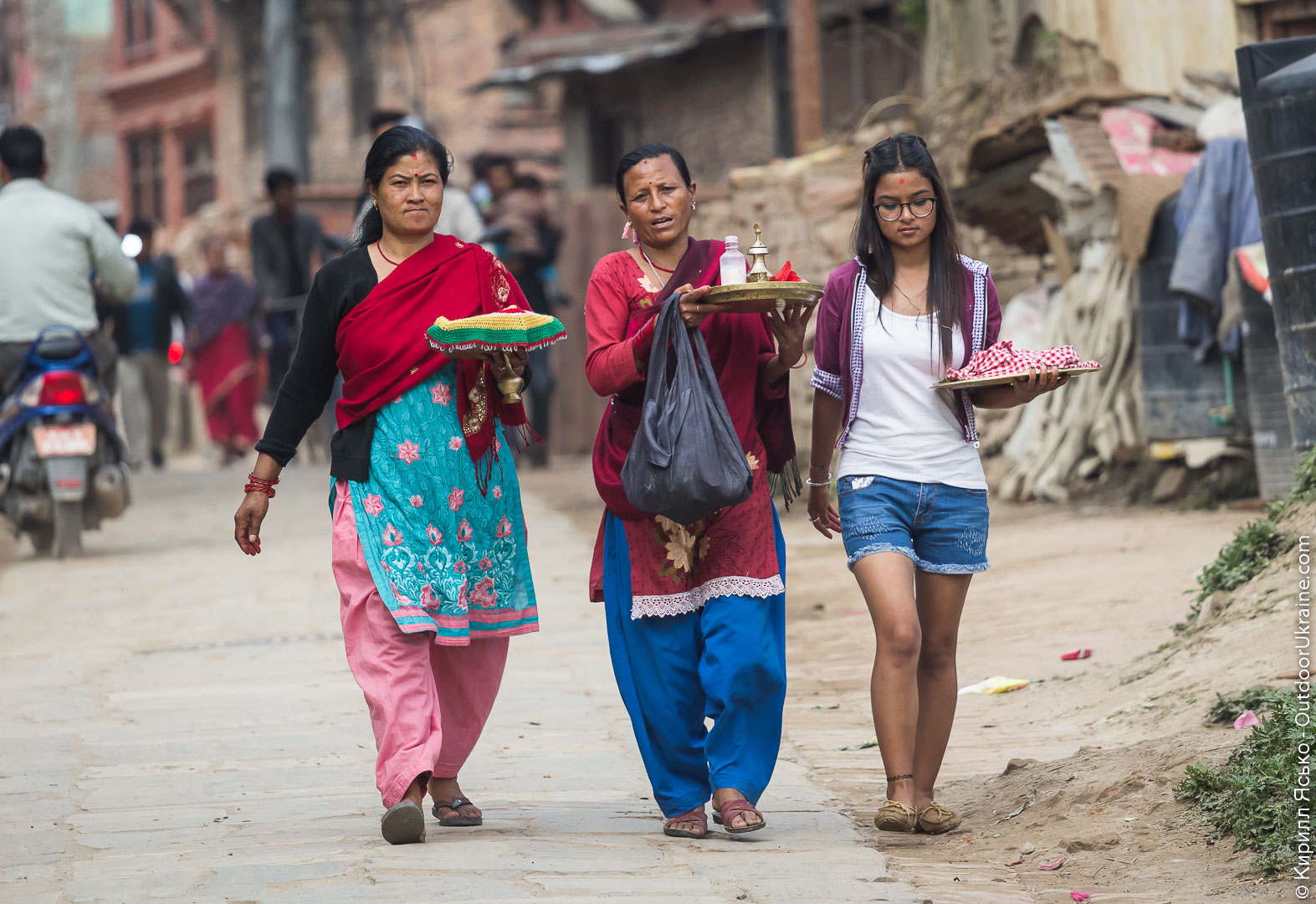 Женщины Непала - Бхактапур.