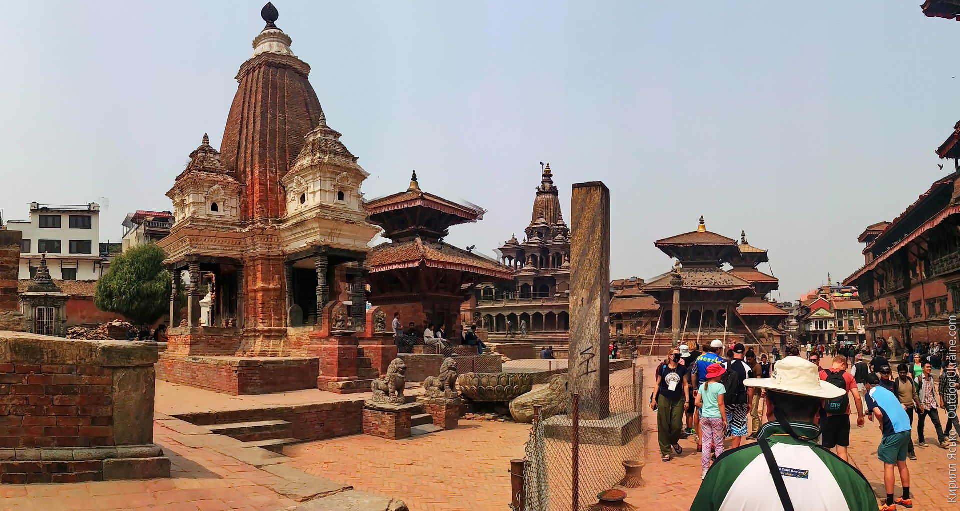 Какого государства катманду. Храм любви в Катманду. Непал Катманду архитектура храм обезьян. Катманду после землетрясения. Версаль Катманду.
